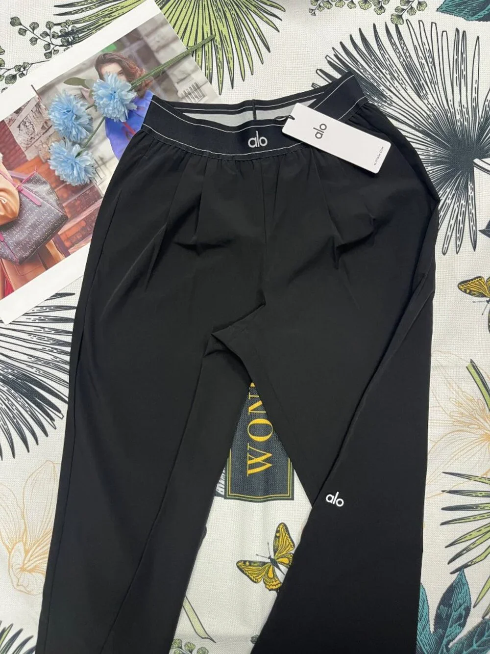 NWT🖤ALO Yoga Suit Up Trouser Black (Regular) sophisticated minimalist style 🧥